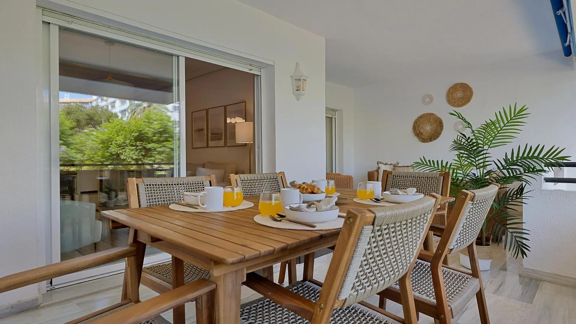 2 Bedroom Apartment In Medina Garden - Puerto Banus Марбелья
